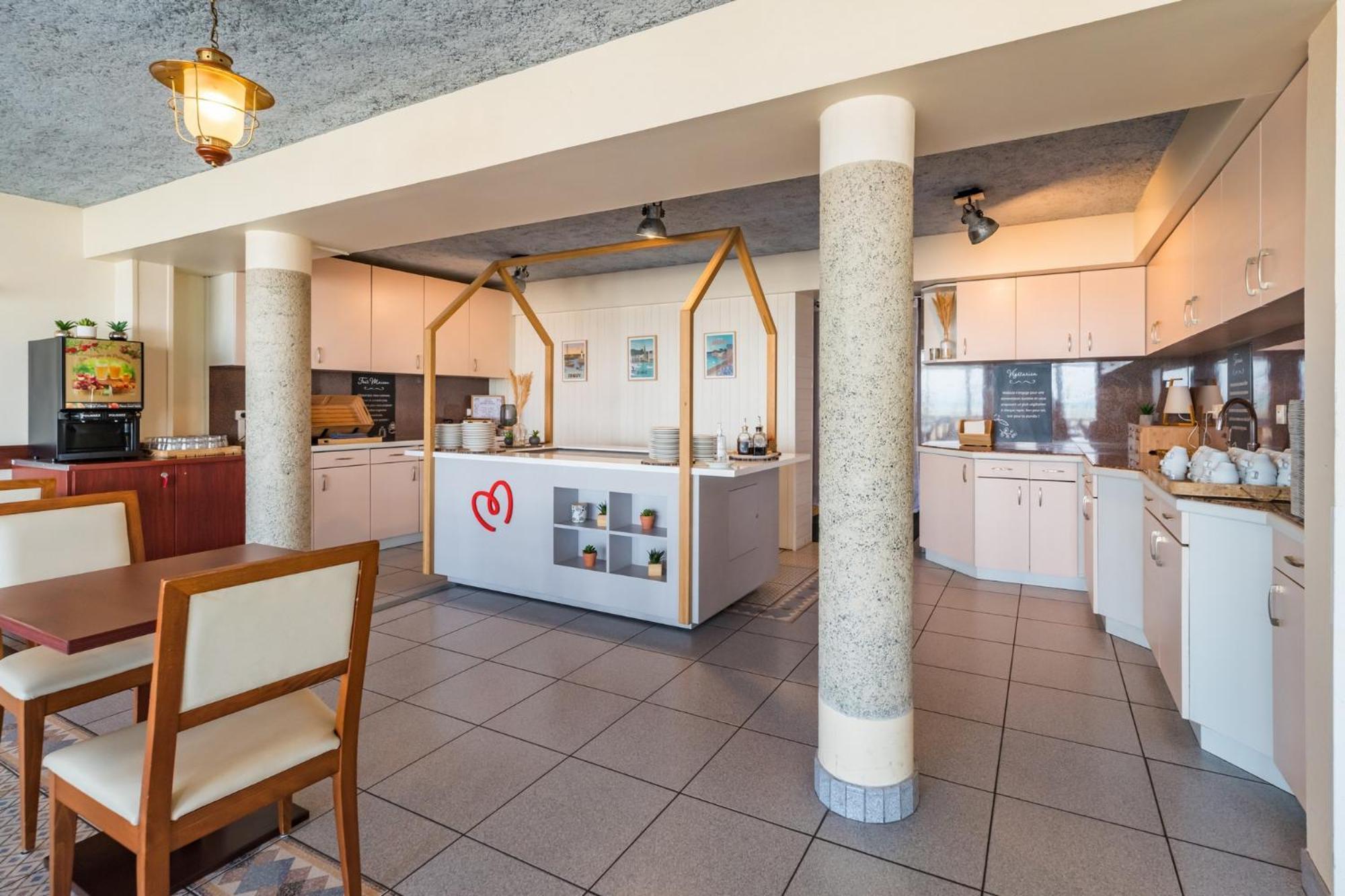 Hotel Mileade De La Plage - Binic Eksteriør billede